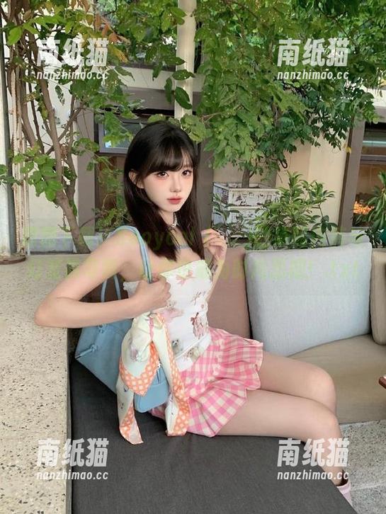 原图下载！Seoyool (서율)的草莓内裤与灯笼裤写真，让你也成为时尚恶棍！.txt